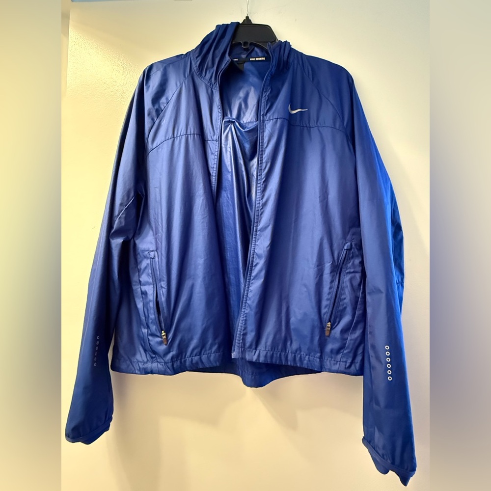 Nike Running Blue Utility Jacket with Zip-Up Design